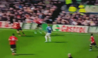 马奎尔谜之操作.gif
