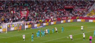 皇马赛维1.gif