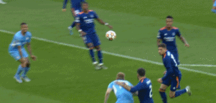 曼城皇马1.gif