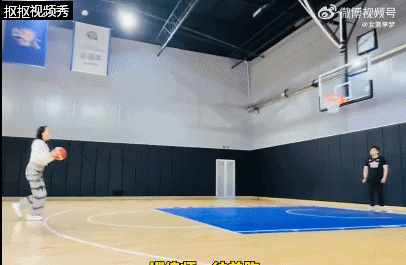 李梦3.gif
