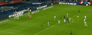 梅西中柱1.gif