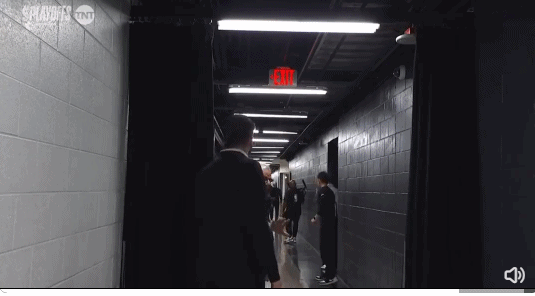 12-46-37-5-11-21669.gif