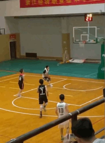 13C1B6AA-C005-4B60-B342-533C8FA064C8.gif