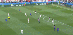 快速通过中场.gif