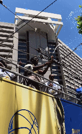 04.gif