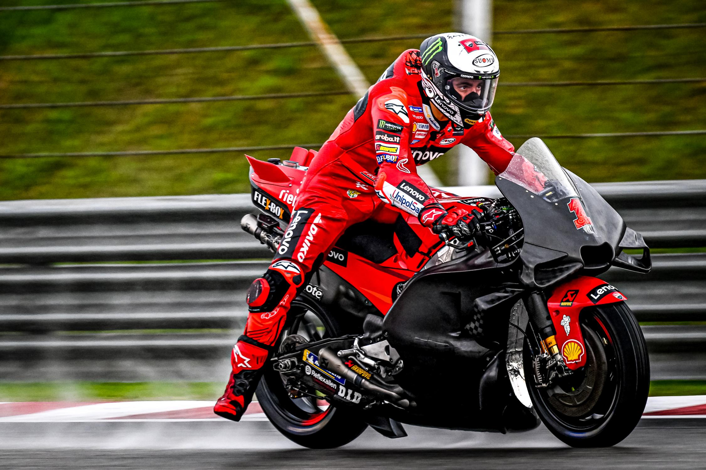 01-francesco-bagnaia_lgz7202.gallery_full_top_fullscreen.jpg