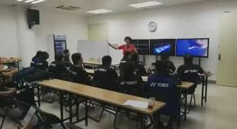 苏杯裁判员晨会“好一朵美丽的茉莉花”飘扬在南宁上空