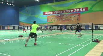 谌龙备战对打两人 不落下风尽显龙队风范
