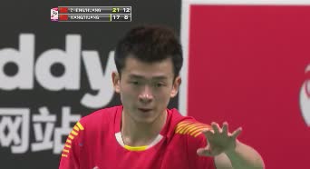雅思黄鸭精彩回合 点燃现场观众的热情
