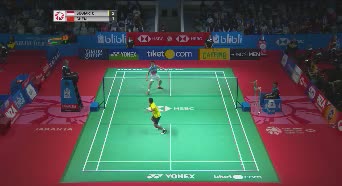 印尼赛 | 苏吉亚托运气滚网球 谌龙无奈苦笑
