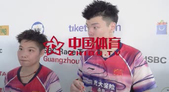 黄鸭赛后：赛前很紧张没睡好觉 心里想着千万不能输