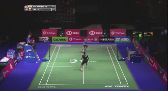 何舒17-21遗憾输掉第一局